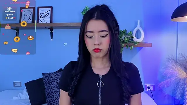 Megan Ritz online show from November 16, 2025, 7:29 pm