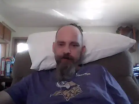 Snapshot of crazyheratic8 chatting on March 8, 2026, 5:49 pm crazyheratic8 online show from March 8, 2026, 5:49 pm