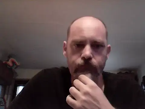 crazyheratic8 online show from May 17, 2026, 12:54 am