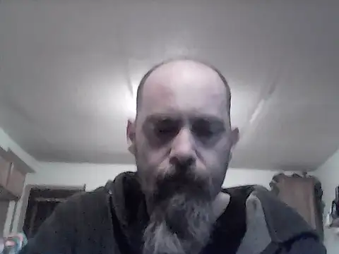 Snapshot of crazyheratic8 chatting on March 17, 2026, 1:19 am crazyheratic8 online show from March 17, 2026, 1:19 am