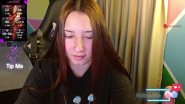 Snapshot of Mysticdoll69_ chatting on October 18, 2025, 6:21 pm Mysticdoll69 online show from October 18, 2025, 6:21 pm