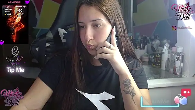 Snapshot of Mysticdoll69_ chatting on November 23, 2025, 7:46 pm Mysticdoll69 online show from November 23, 2025, 7:46 pm