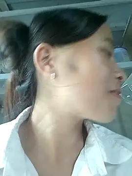 Snapshot of -Lauren- chatting on October 8, 2025, 3:08 am -Lauren- online show from October 8, 2025, 3:08 am