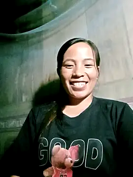 Snapshot of -Lauren- chatting on October 14, 2025, 12:28 pm -Lauren- online show from October 14, 2025, 12:28 pm