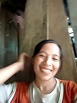 Snapshot of -Lauren- chatting on October 9, 2025, 5:19 am -Lauren- online show from October 9, 2025, 5:19 am