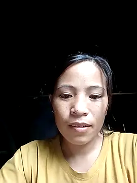 Snapshot of -Lauren- chatting on October 7, 2025, 12:00 am -Lauren- online show from October 7, 2025, 12:00 am