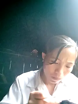 Snapshot of -Lauren- chatting on October 15, 2025, 11:35 pm -Lauren- online show from October 15, 2025, 11:35 pm