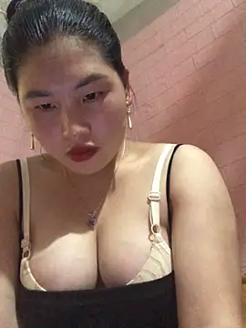 Stella-cute online show from October 7, 2025, 4:46 am