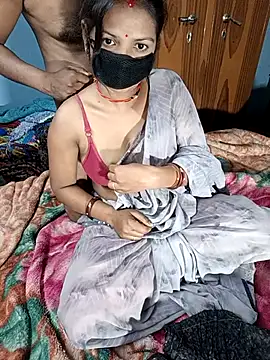 Neelam-baby1 online show from February 26, 2026, 5:02 pm