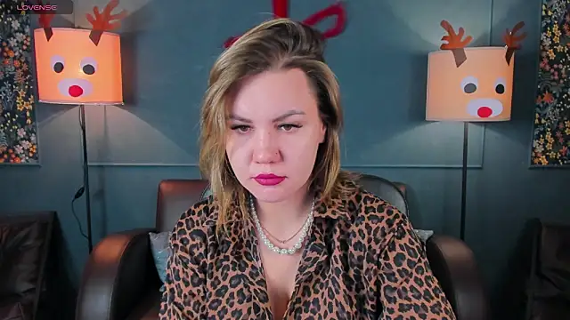 AriaEven online show from December 23, 2025, 10:03 am