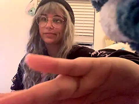 Snapshot of sadgirlsocial chatting on October 7, 2025, 2:12 am sadgirlsocial online show from October 7, 2025, 2:12 am