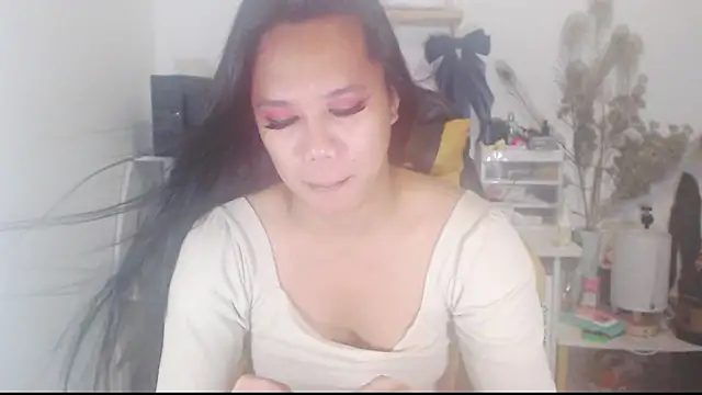 hugecockyurikaa online show from November 27, 2025, 10:48 am