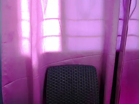 Snapshot of miss_katty28 chatting on December 4, 2025, 3:27 am miss katty28 online show from December 4, 2025, 3:27 am