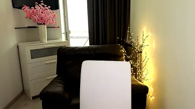 GoldenRose  online show from March 13, 2026, 2:11 pm