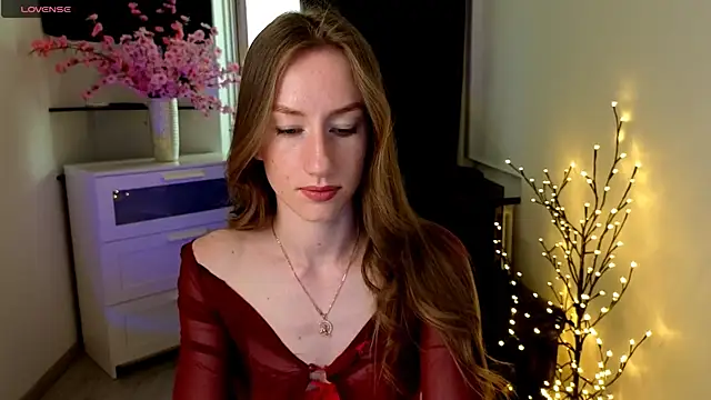GoldenRose  online show from May 6, 2026, 12:09 pm