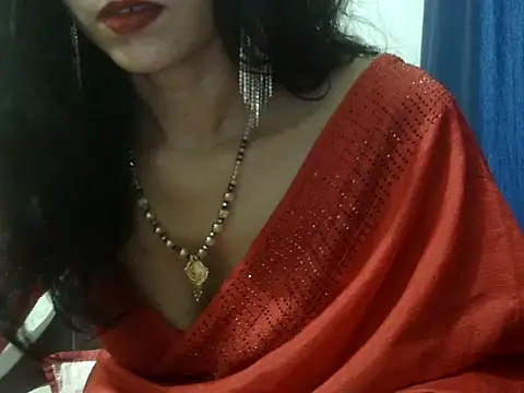 Laila Cute online show from August 2, 2026, 8:06 pm