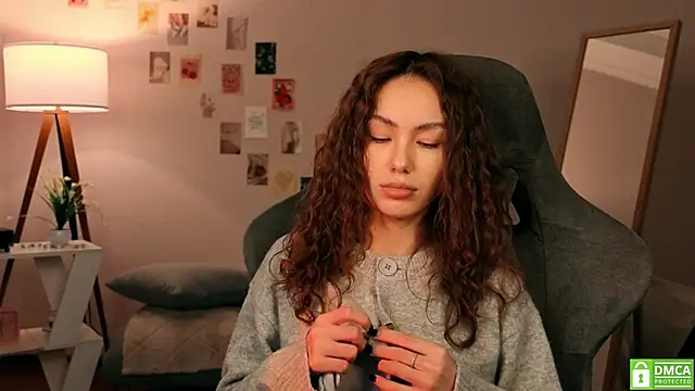 Snapshot of branchwithflowerss chatting on November 7, 2025, 11:37 am branchwithflowerss online show from November 7, 2025, 11:37 am