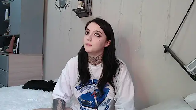 Rin andersonn online show from October 16, 2025, 10:23 am