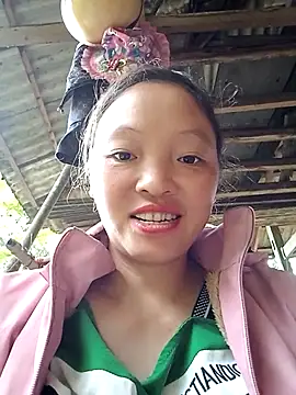 Snapshot of Minkine022 chatting on October 27, 2025, 11:49 pm Minkine022 online show from October 27, 2025, 11:49 pm