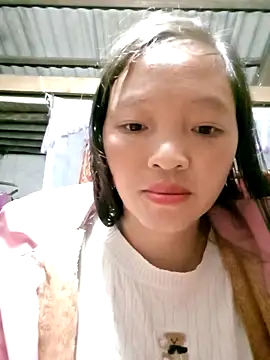 Snapshot of Minkine022 chatting on October 27, 2025, 11:22 am Minkine022 online show from October 27, 2025, 11:22 am