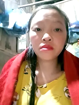 Snapshot of Minkine022 chatting on November 11, 2025, 5:08 pm Minkine022 online show from November 11, 2025, 5:08 pm