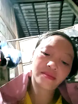 Snapshot of Minkine022 chatting on November 7, 2025, 11:59 am Minkine022 online show from November 7, 2025, 11:59 am