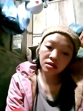 Snapshot of Minkine022 chatting on October 30, 2025, 5:21 pm Minkine022 online show from October 30, 2025, 5:21 pm