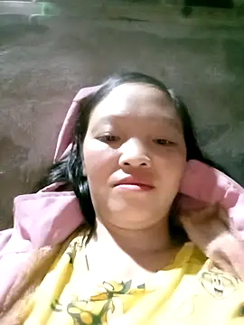 Snapshot of Minkine022 chatting on November 17, 2025, 8:13 pm Minkine022 online show from November 17, 2025, 8:13 pm