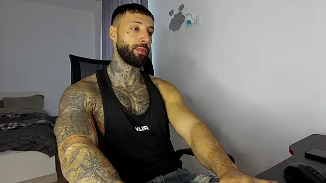 MasculineGuy99 online show from November 9, 2025, 7:12 am