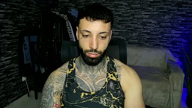 MasculineGuy99 online show from May 7, 2026, 8:12 pm