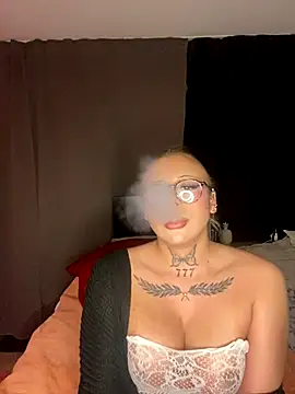 Snapshot of Kimberly-sweety chatting on December 5, 2025, 9:01 pm Kimberly-sweety online show from December 5, 2025, 9:01 pm