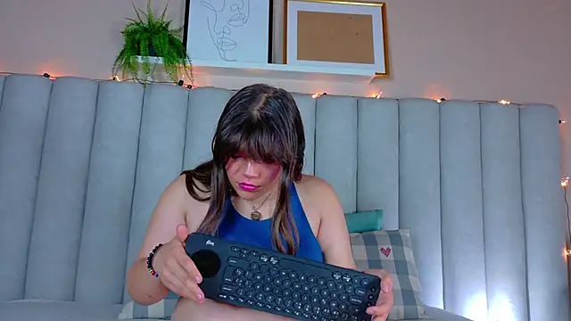 AmarisLenox   online show from November 7, 2025, 2:38 am