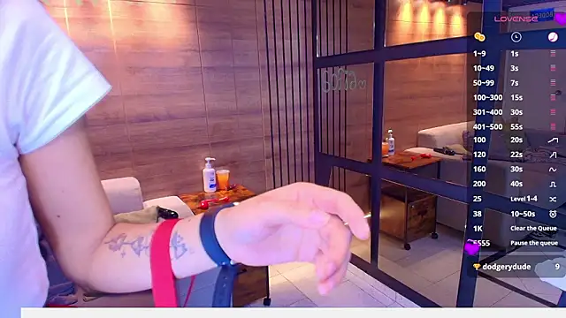 Snapshot of Matti_sofia_ chatting on February 24, 2026, 10:49 am Matti sofia online show from February 24, 2026, 10:49 am