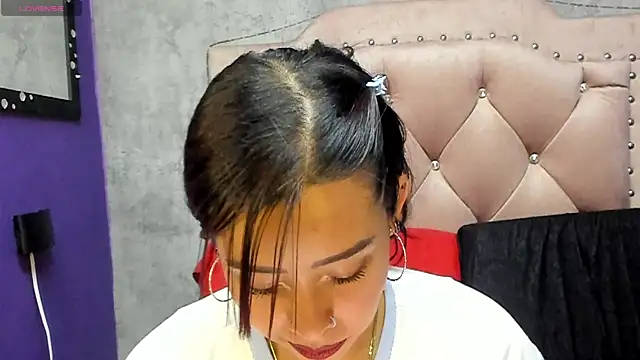 Snapshot of Mia_lopez_1 chatting on May 23, 2026, 9:47 pm Mia lopez 1 online show from May 23, 2026, 9:47 pm
