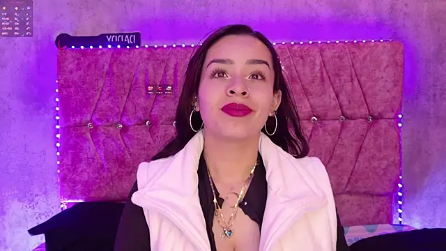 Snapshot of Mia_lopez_1 chatting on May 21, 2026, 8:55 am Mia lopez 1 online show from May 21, 2026, 8:55 am