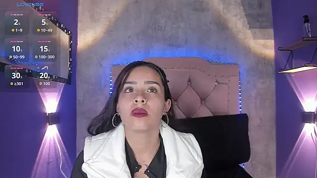 Snapshot of Mia_lopez_1 chatting on May 14, 2026, 10:40 pm Mia lopez 1 online show from May 14, 2026, 10:40 pm