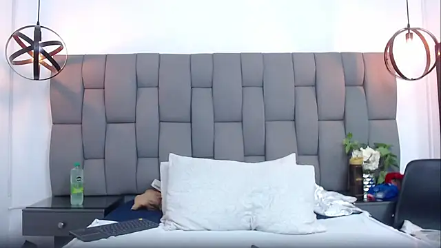 Emilysweet2 online show from October 17, 2025, 3:14 pm