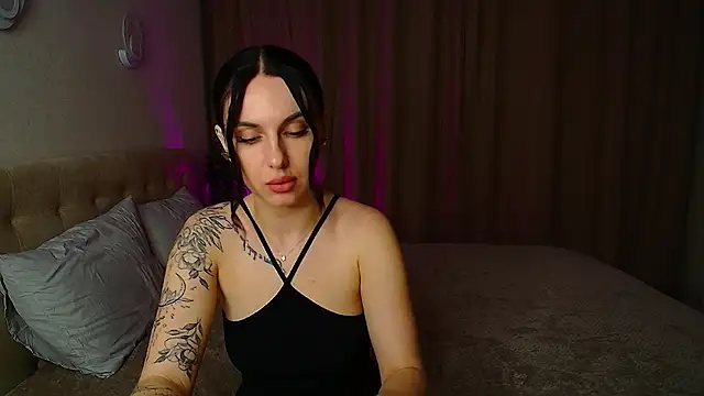 Poison inyour Mind   online show from November 19, 2025, 5:57 pm