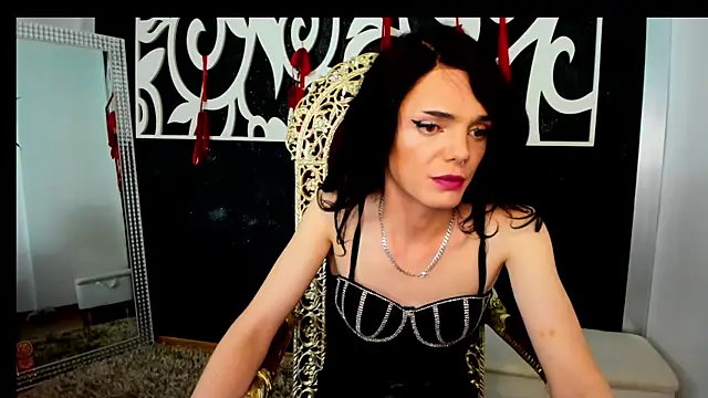 Snapshot of Vanessa4Dom chatting on July 21, 2026, 8:32 pm Vanessa4Dom online show from July 21, 2026, 8:32 pm