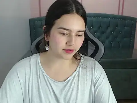andrelica22 t online show from October 7, 2025, 2:23 am