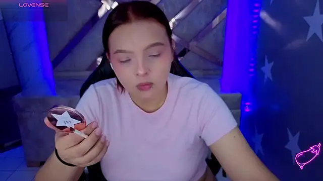 mia foster t online show from May 20, 2026, 1:08 pm