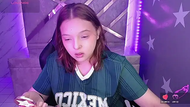 mia foster t online show from May 12, 2026, 1:17 pm