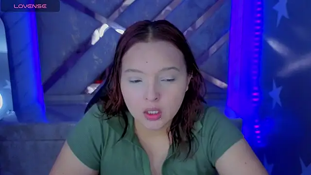 mia foster t online show from June 17, 2026, 1:21 pm