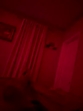 familia0210 online show from October 25, 2025, 8:35 am