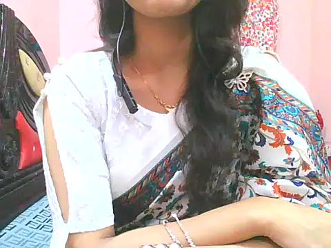 Snapshot of night_queeen7 chatting on November 14, 2025, 7:06 pm night queeen7 online show from November 14, 2025, 7:06 pm