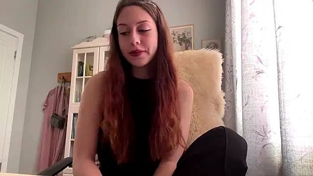 Nayra flash online show from November 28, 2025, 12:16 pm