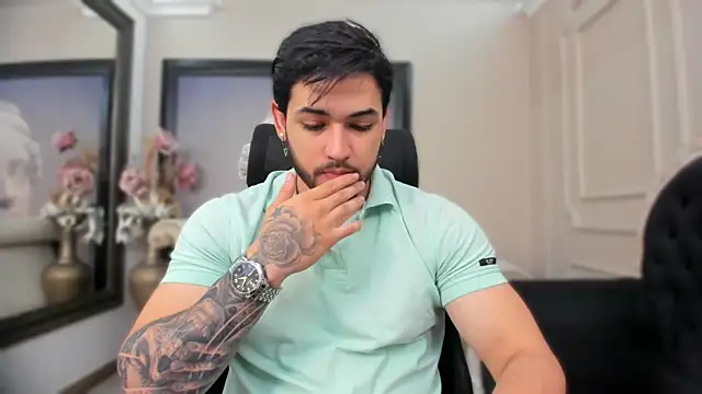 ElianKeiser online show from October 24, 2025, 12:48 pm