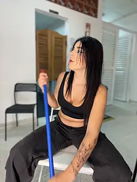 ArieliciousXXX online show from June 12, 2026, 1:09 pm