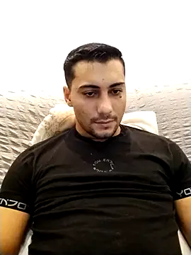 gooddboy01 online show from October 24, 2025, 6:51 pm