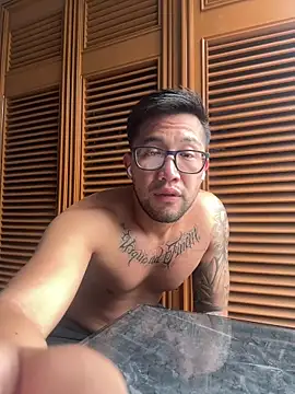 peloando22 online show from April 7, 2026, 10:44 pm